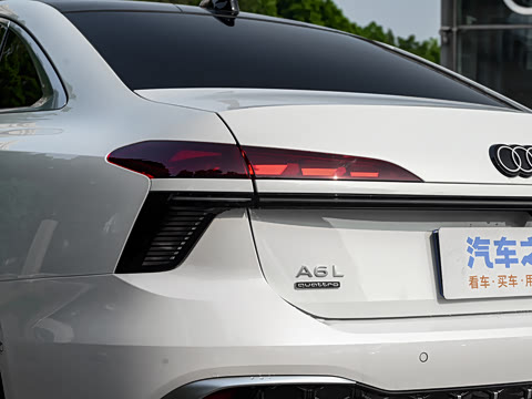 2026�� 2.0T quattro ������