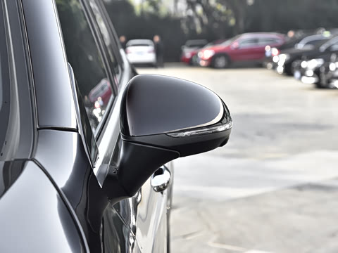 2026�� GLC 300 L 4MATIC ������ 5��