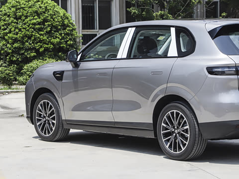 2027�� 610������