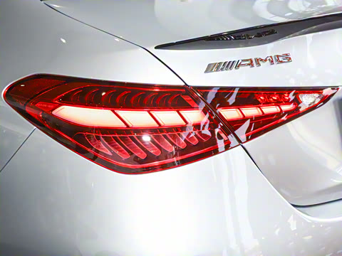 2025�� AMG C 43 4MATIC