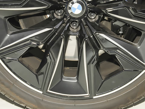 2023�� 740Li ������ M�˶���װ