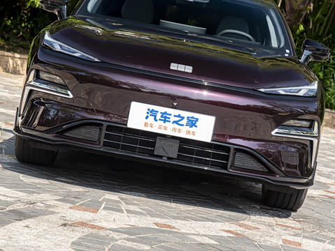 2026�� 225km EM-P Զ�����ǺӰ�+ҫҹ��װ