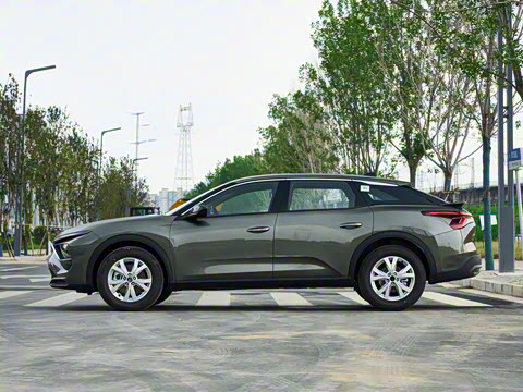 2025�� 1.6T �����