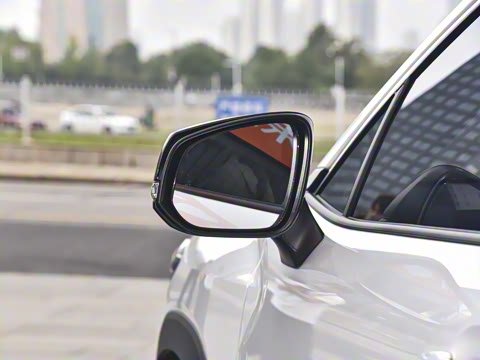 2026�� 2.0L ���ܵ��˫�� ����