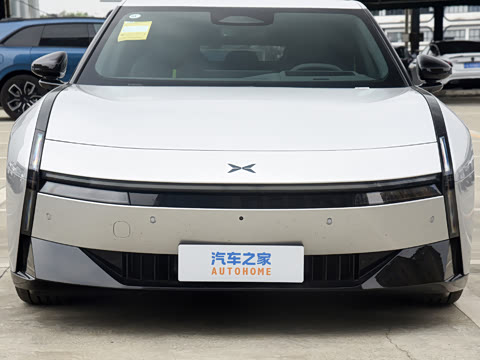 2025�� 702 Max