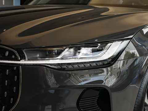 2025�� 2.0T ���а�