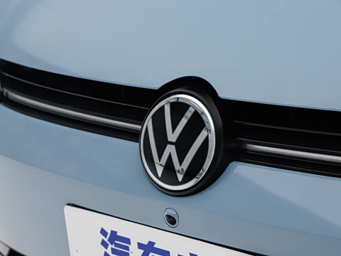 2026�� S 300TSI ������