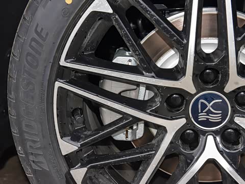 2025�� EV �Ǽݰ� 635KM�콢��