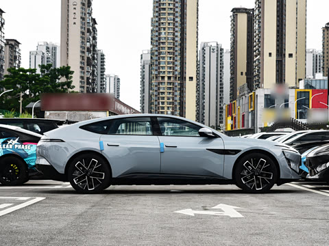 2025�� �Ŀ� Ultra���������