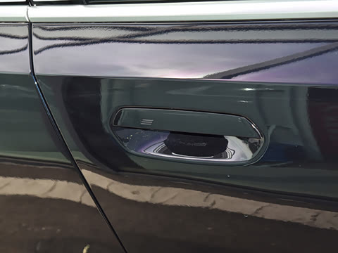 2026�� �Ŀ� eDrive 35L M�˶���װ