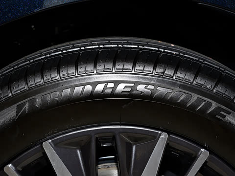 2026�� 240TURBO ����������