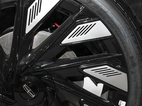 2025�� 2.0T ������ͳ�춯��