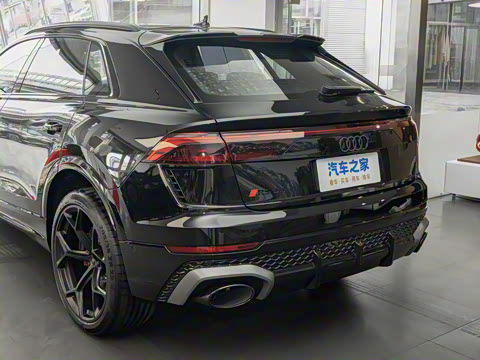 2026�� RS Q8 4.0T performance