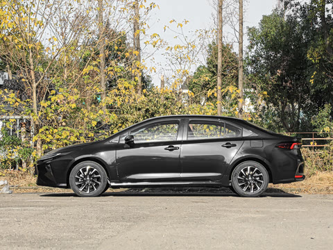 2026�� 1.8L ˫�� ��Ӣ��