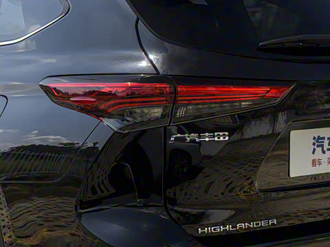 2026�� 2.5L���ܵ��˫������������ 7��