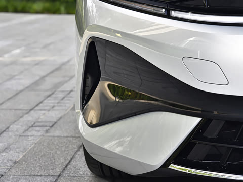 2026�� L 300TSI DSG ������