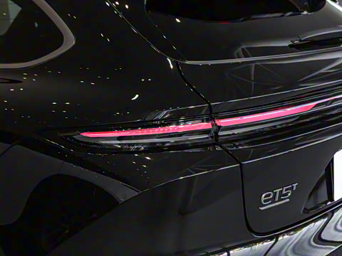 2025�� �ھ������ 100kWh Touring