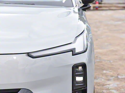 2026�� ������������Plus