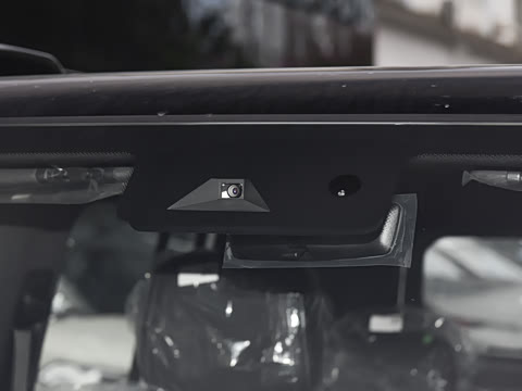 2025�� 215Զ�а�