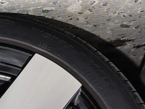 2025�� 750 ���������� Ultra