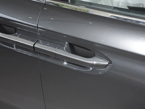 2025�� EV �������������