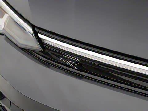 2025�� �Ŀ�� 300TSI R-Line