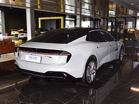 2025�� 600 ������