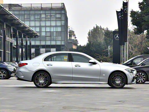 2026�� C 260 L �˶���