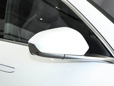 2025�� 100kWh Touring