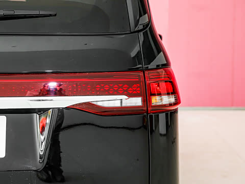 2026�� ���̰� 230����� 7��