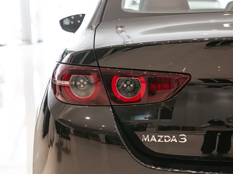 2025�� 2.0L �Զ������