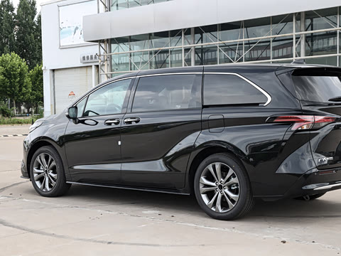 2027�� 2.5L ˫��������������