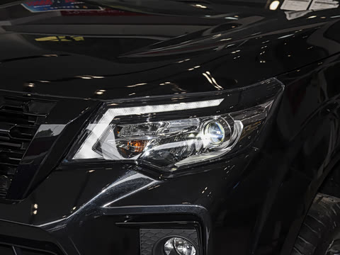 2025�� 2.0T ��������ʿ��