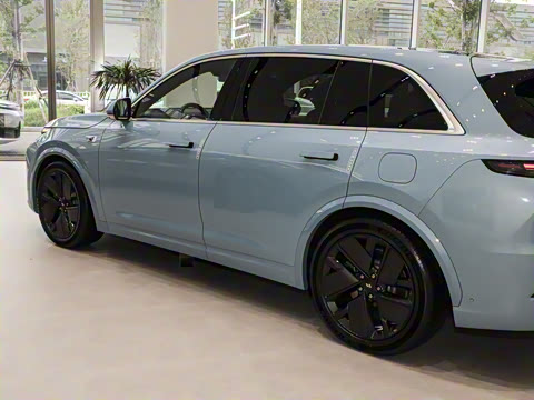 2025�� Pro ���ܻ��°�