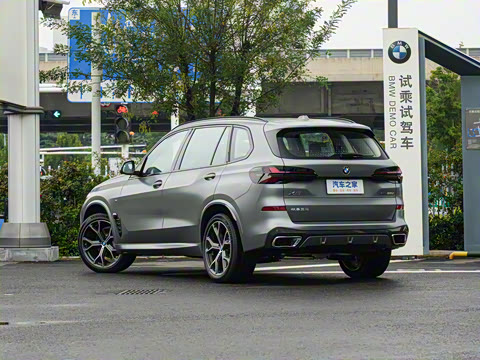 2025�� xDrive 30Li ������M�˶���ҹ��װ