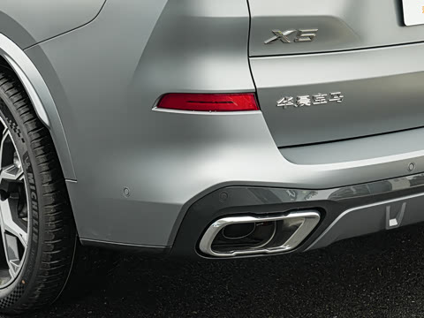 2025�� xDrive 30Li ������M�˶���ҹ��װ