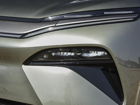 2025�� EV 670KM�����״��콢��