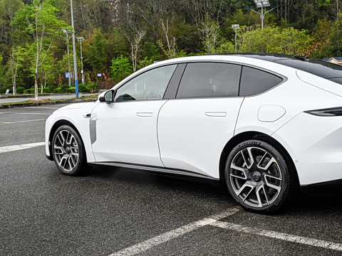 2026�� ��Ȼ�澳�� 100kWh 