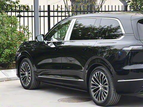 2025�� ����Ultra+ ���������߶���