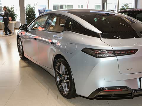 2025�� �Ŀ� 710 Max��