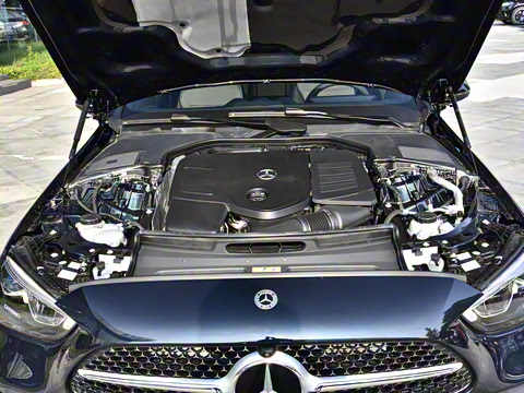 2026�� C 260 L �˶���