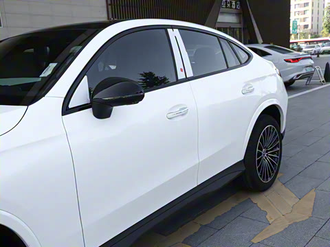 2026�� GLC 300 4MATIC ����SUV