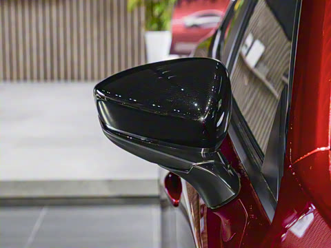 2025�� 2.0L �Զ������