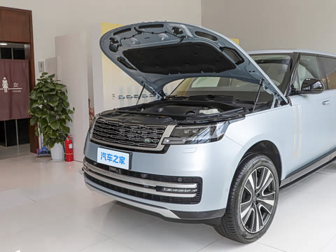 2026�� 3.0 L6 400PS AB�����