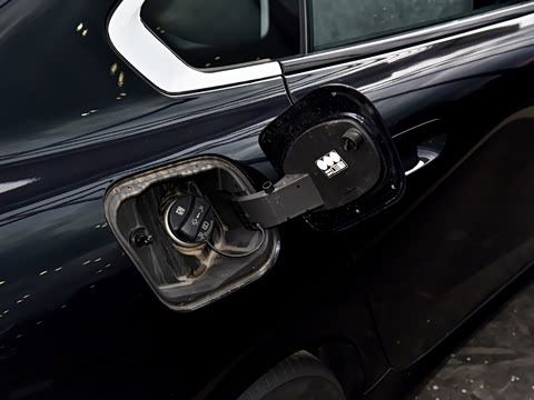 2026�� 225L M�˶���װ