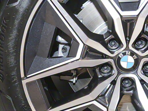 2026�� eDrive 40L M�˶���װ