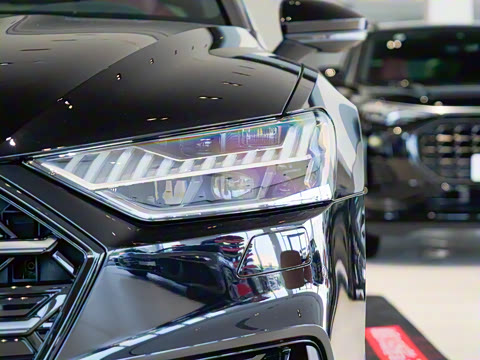 2025�� 55 TFSI quattro ����ʿ��