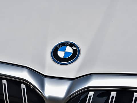 2026�� �Ŀ� eDrive 35L M�˶���װ