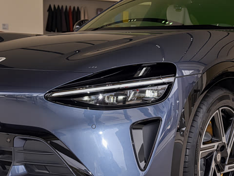 2025�� Pro��