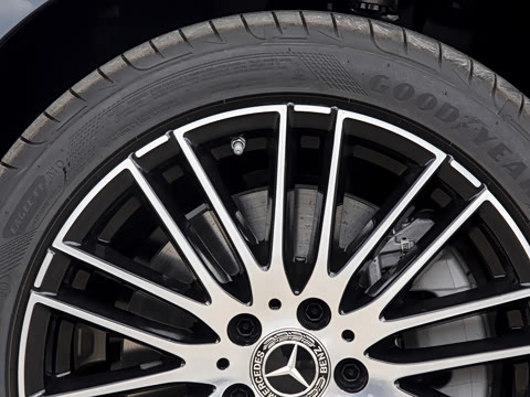 2026�� C 260 L �˶��ر��